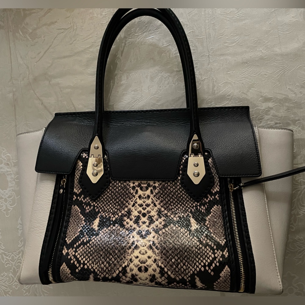 EUC Henri Bendel Limited Edition Leather A List Flap Satchel B&W & Snakeskin